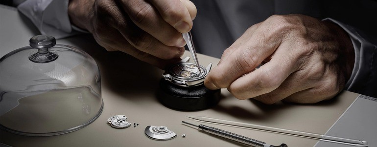 Bảng giá sửa chữa đồng hồ Rolex - Địa chỉ sửa Rolex uy tín - Ảnh 1
