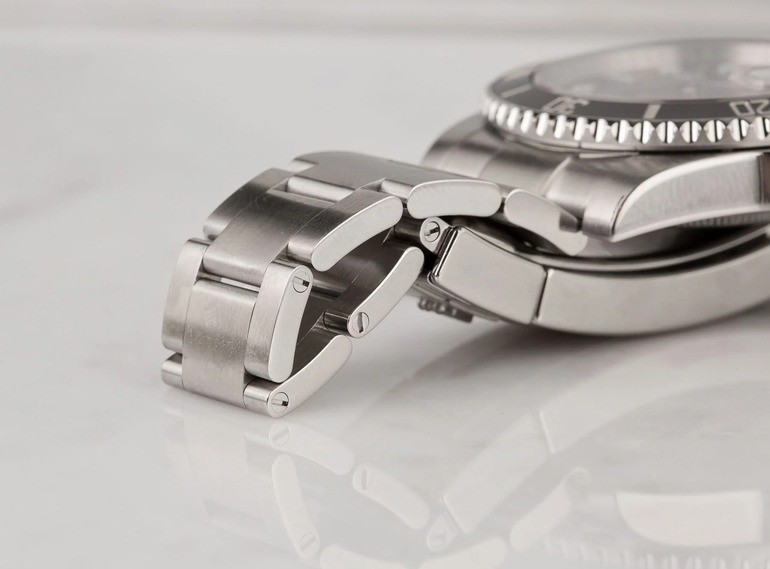 Cách chỉnh ngày giờ sử dụng đồng hồ Rolex cho người mới - Ảnh 10
