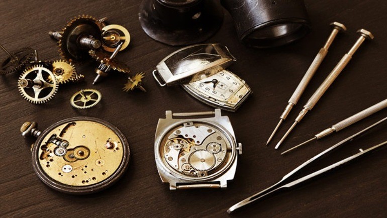 Cách chỉnh ngày giờ sử dụng đồng hồ Rolex cho người mới - Ảnh 12