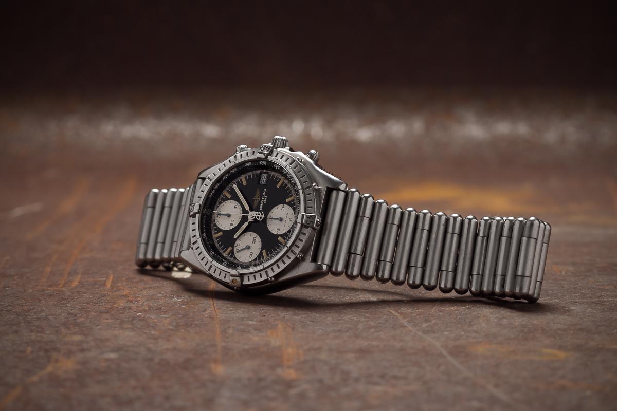 Breitling Rouleaux, dây đồng hồ kim loại cổ, đặc trưng của dòng Chronomat
