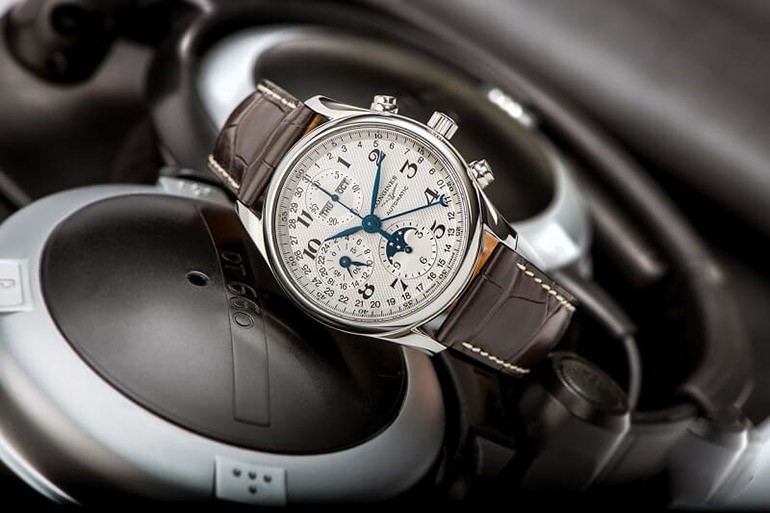 Mua đồng hồ Thụy Sỹ chính hãng ở đâu TOP hãng bán chạy - Ảnh 12