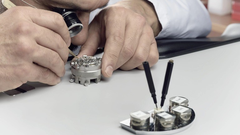 Bảng giá sửa chữa đồng hồ Rolex - Địa chỉ sửa Rolex uy tín - Ảnh 2