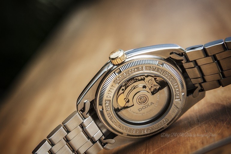 5 hãng đồng hồ nam automatic (Thụy Sỹ) nổi tiếng về đính kim cương - Ảnh: Doxa D171TWH