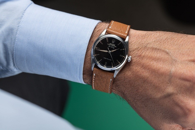 đồng hồ Rolex dây da Air King tô điểm thêm cho những trang phục công sở - ảnh 7