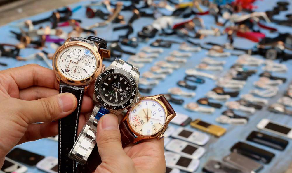 IWC - Nhà sản xuất đồng hồ Thụy Sỹ sang trọng chiếm vị trí số 7 trong bảng xếp hạng với 100.000 chiếc mỗi năm - Ảnh 20