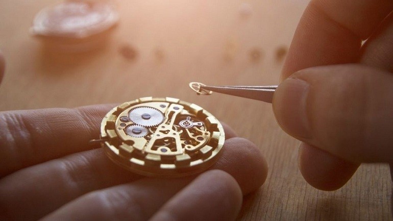 Đồng hồ đeo tay cổ xưa - Vẻ đẹp kinh điển trường tồn với thời gian