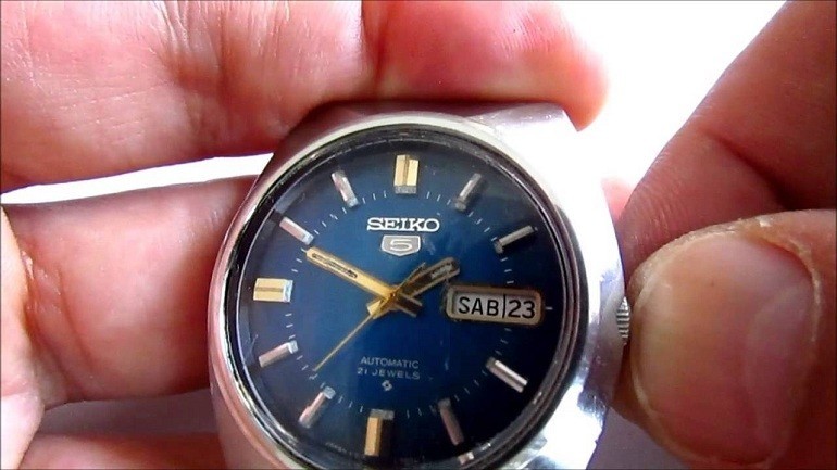 Bảng giá đồng hồ Seiko 5 automatic cổ tại Việt Nam hiện nay - Ảnh: 3