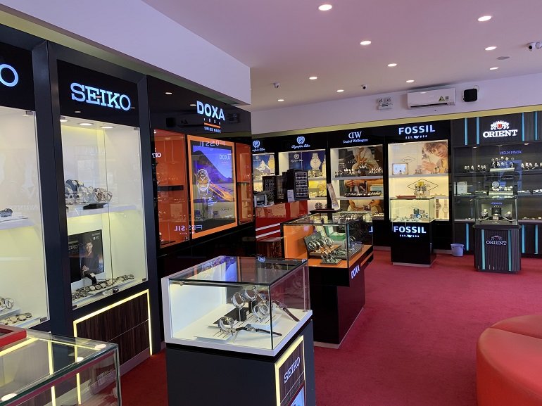 Các thương hiệu đồng hồ nổi tiếng, giá bình dân tại Việt Nam- Ảnh: Cửa hàng
