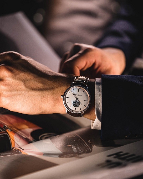 Cách đeo đồng hồ đúng cách và lựa chọn đồng hồ phù hợp - Ảnh: 4