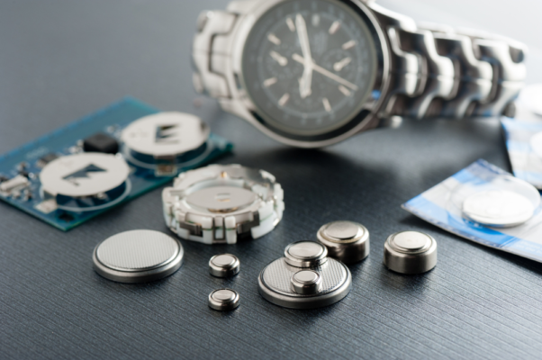 Cách mua đúng các loại pin đồng hồ: Đúng mã, dùng lâu