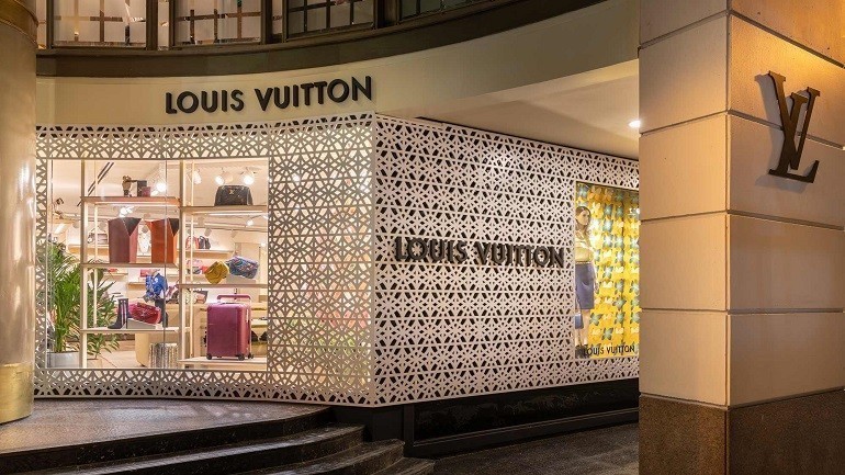 Đánh giá đồng hồ Louis Vuitton (LV): xuất xứ, giá, nhược điểm - Ảnh: 1