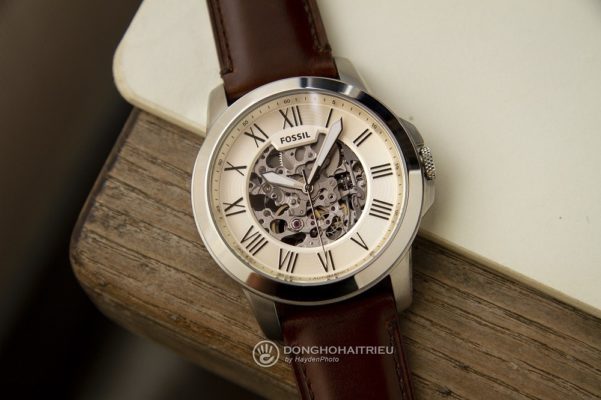 Nên mua đồng hồ Fossil cũ chính hãng giá rẻ hay xách tay