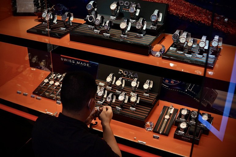 Watches phân phối nhiều thương hiệu đồng hồ chính hãng-Hình 18
