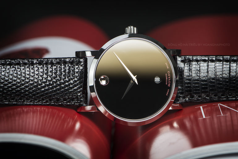 Đồng hồ minimalist là gì? Vì sao được nhiều thương hiệu trẻ sử dụng? MOVADO Red Label 0606114