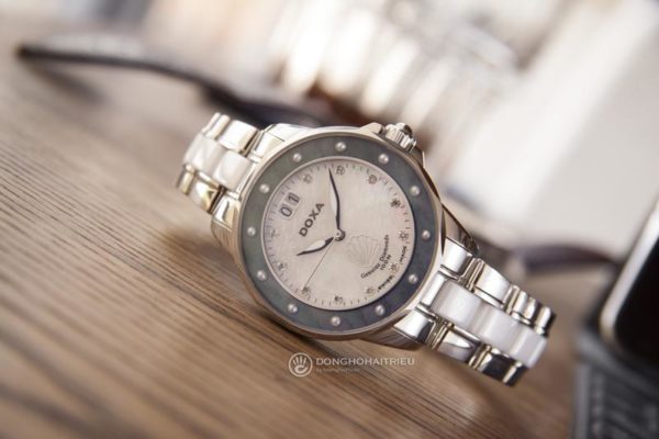 Giá trị của đồng hồ Diamond Doxa kim cương thật với 8 chủ đề rất hay