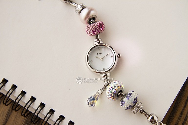 Giới thiệu 7 mẫu đồng hồ đính đá Swarovski có thiết kế đẹp nhất - Ảnh: 13