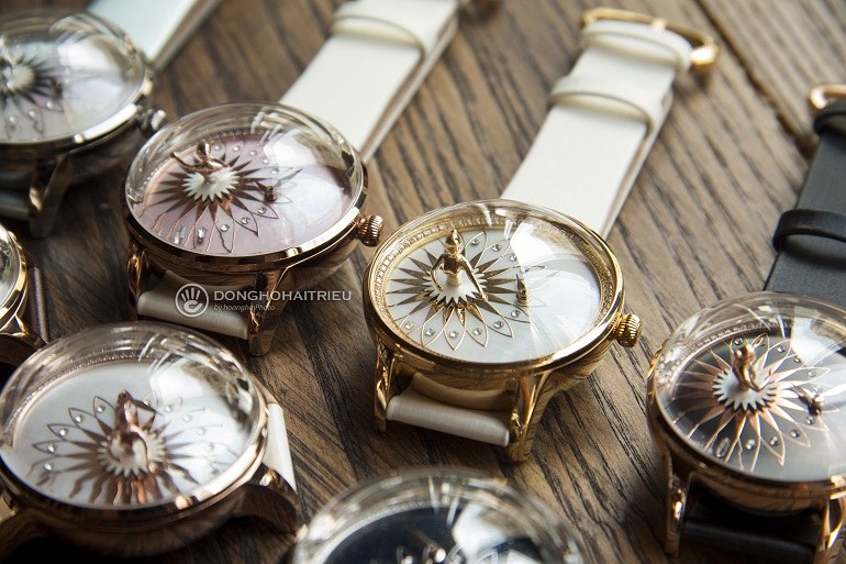 Giới thiệu 7 mẫu đồng hồ đính đá nữ có thiết kế đẹp nhất - Ảnh: 7