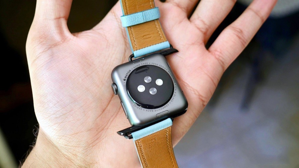 Hướng dẫn thay dây đồng hồ Apple Watch nhanh trong 30 giây - Ảnh: 1