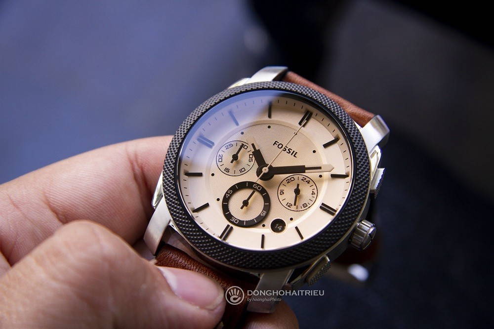 đồng hồ quartz chronograph là gì