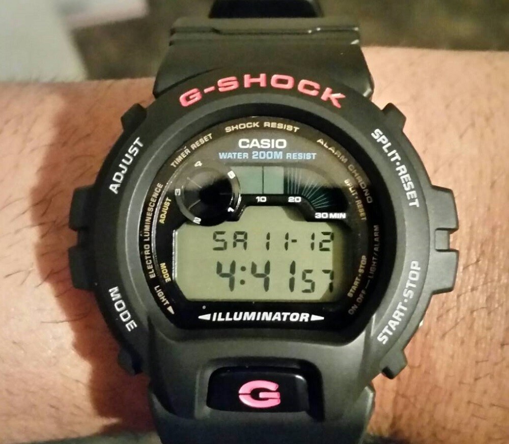 Bụi bẩn khiến đồng hồ G Shock cũ không còn đẹp như khi còn mới - Ảnh 7