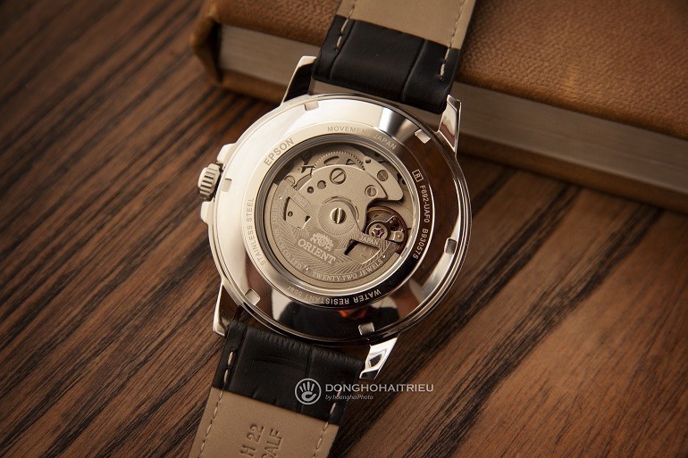 Nơi sản xuất đồng hồ đeo tay của các thương hiệu nổi tiếng - Ảnh: Orient RA-AA0C04B19B