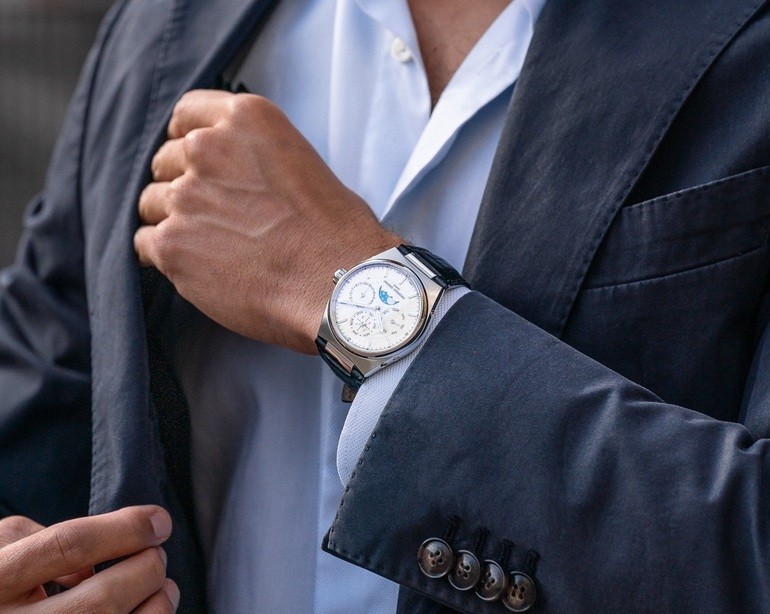 TOP 30 các loại đồng hồ đeo tay nam phổ biến nhất hiện nay - Ảnh 16