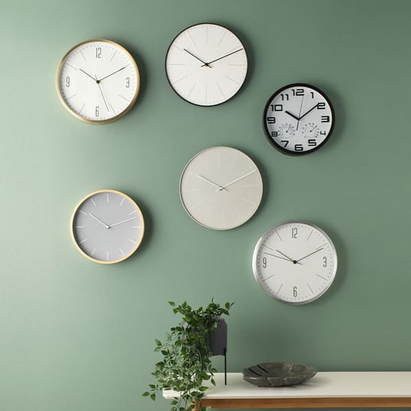 Đồng hồ treo tường cũng đa dạng thiết kế như tả đồng hồ đeo tay - Ảnh 8