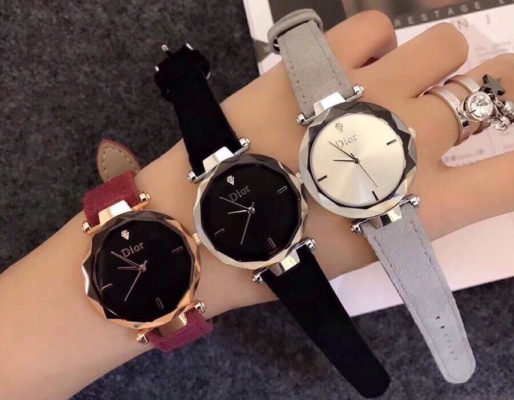10+ Mẫu đồng hồ không số không vạch bán chạy nhất tại Watches