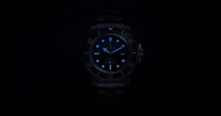 Những “Huyền Bí” Về Đồng Hồ Thợ Lặn Rolex Deepsea Sea- Dweller D-Blue Kinh Điển