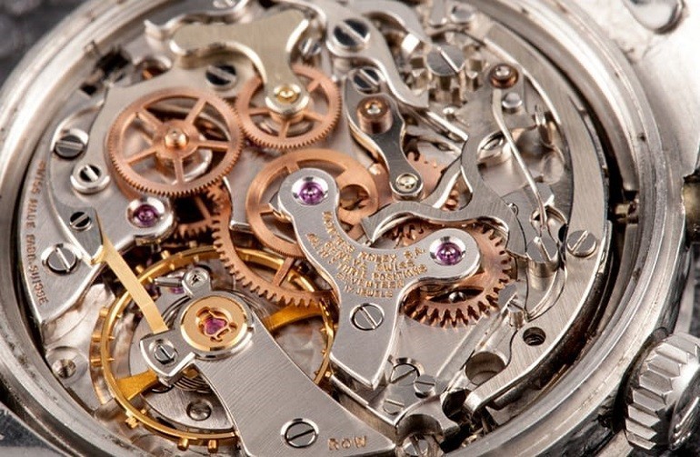 Hướng Dẫn Cách Sử Dụng Và Lên Dây Cót Đồng Hồ Cơ - Ảnh: Máy đồng hồ Rolex