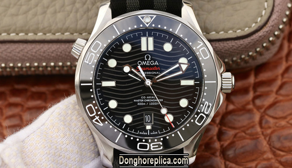 Đồng hồ Omega 007 là gì ? Địa chỉ bán đồng hồ Omega Seamaster 007