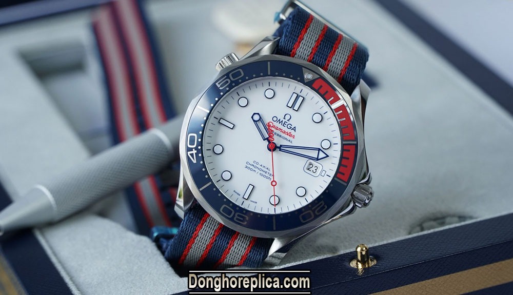 Omega 2507 bộ máy của mẫu đồng hồ lấy cảm hứng từ điệp viên James Bond 007