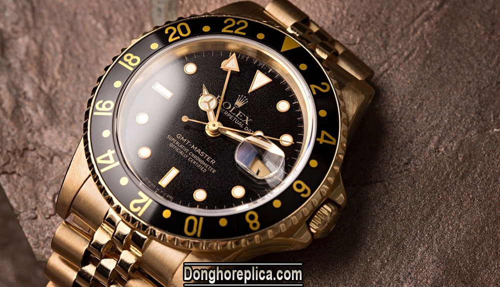 Thay mặt kính đồng hồ Rolex giá bao nhiêu và địa chỉ thay uy tín ?