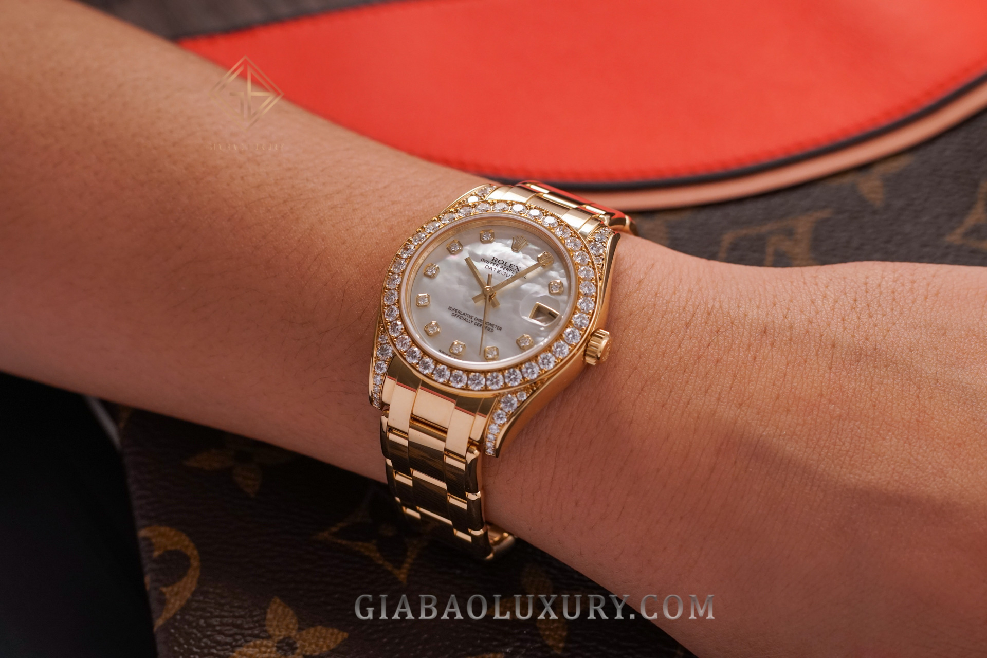 Đồng hồ Rolex Pearlmaster 81158 