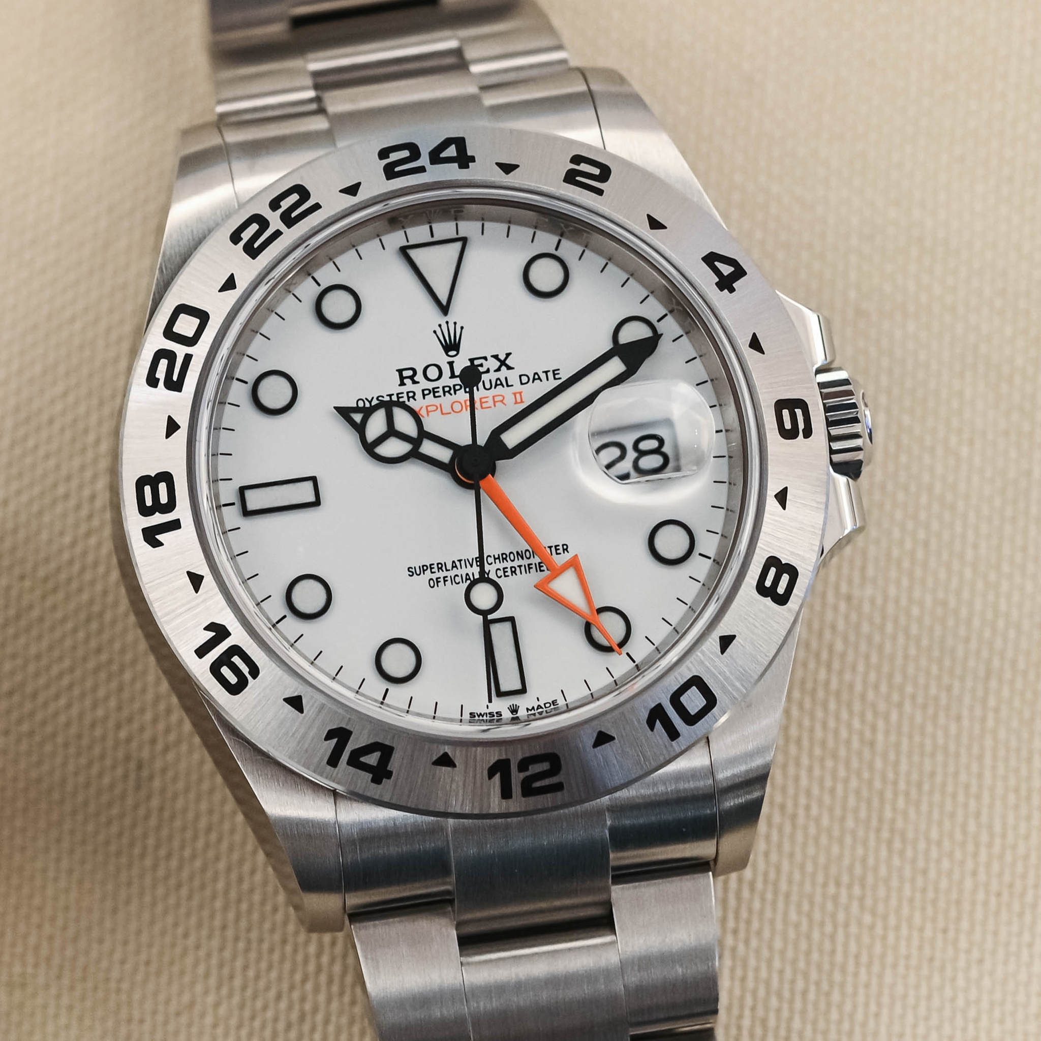 đồng hồ Rolex Explorer II 226570