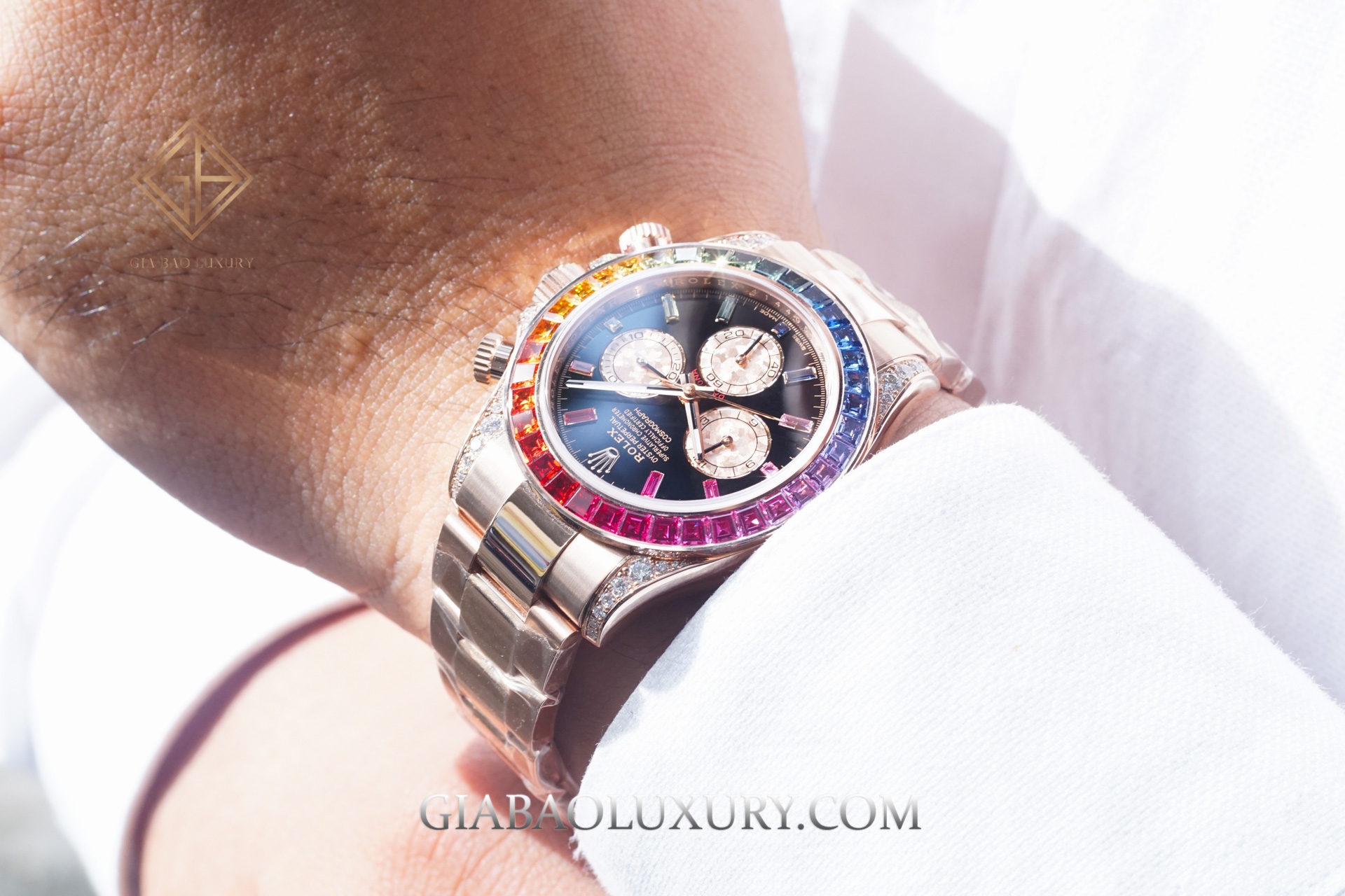 Đồng hồ Rolex Cosmograph Daytona "Rainbow" 116595RBOW với kim cương từ nhà máy