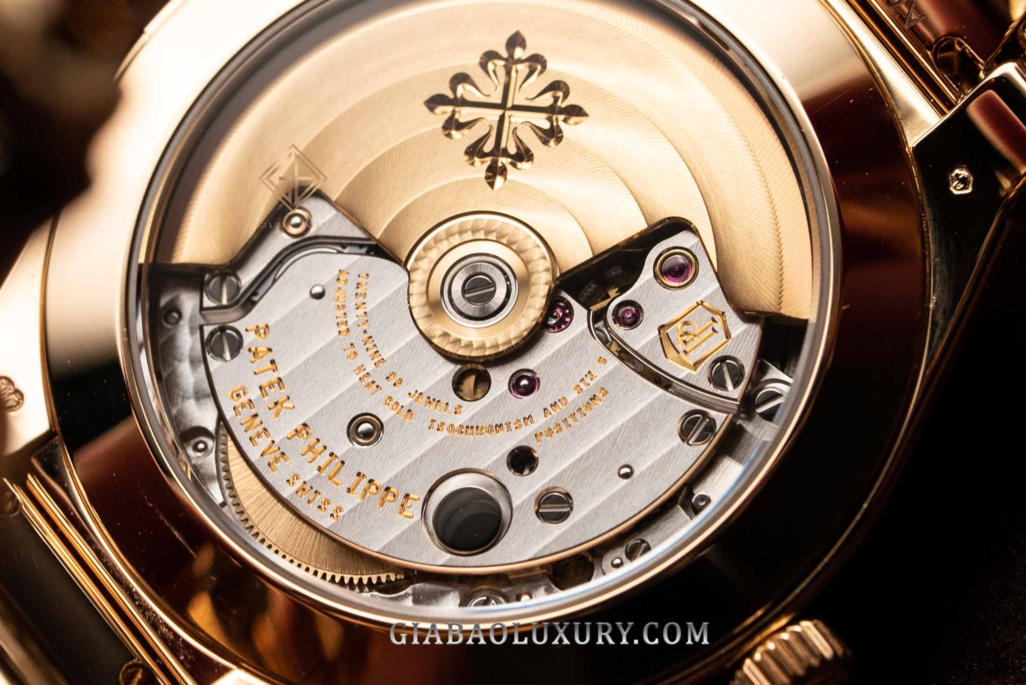 Review đồng hồ Patek Philippe Twenty~4 7300 Vàng hồng