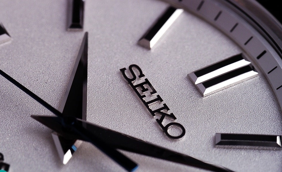 đồng hồ Grand Seiko SBGD001