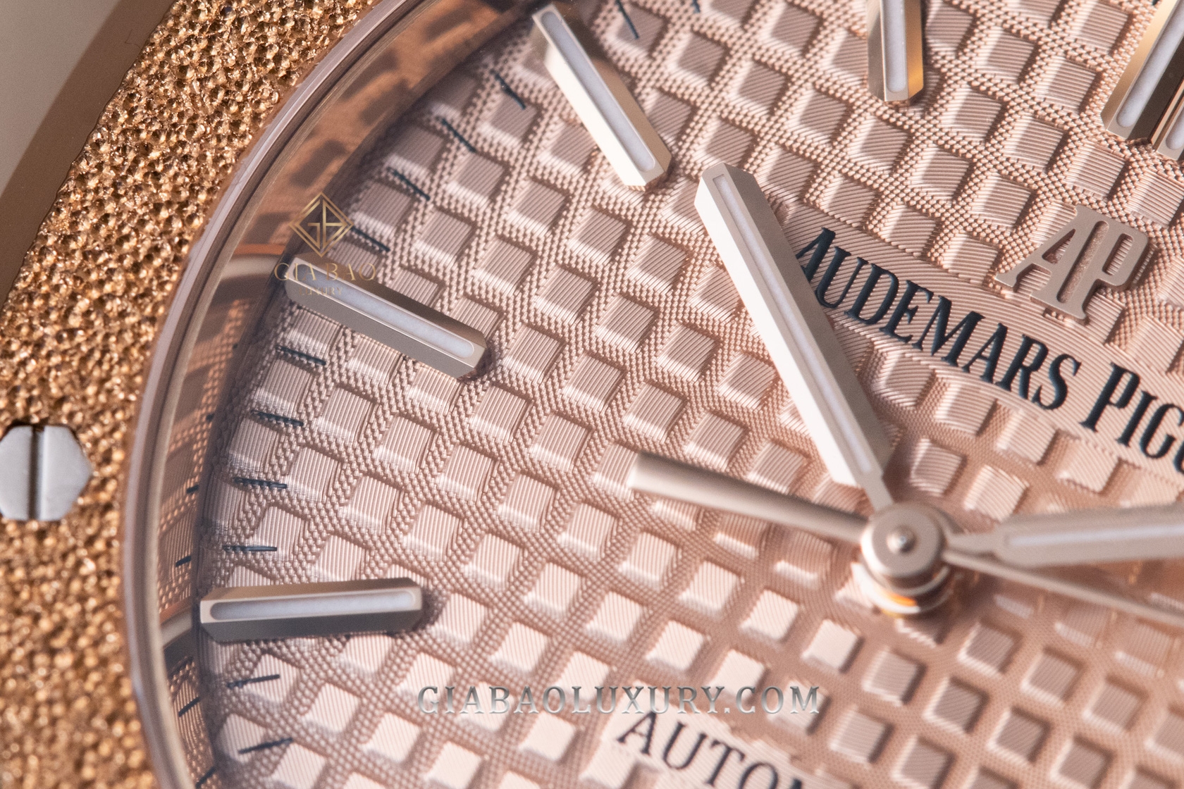 Review đồng hồ đồng hồ Audemars Piguet Royal Oak 37mm 15454OR.GG.1259OR.03