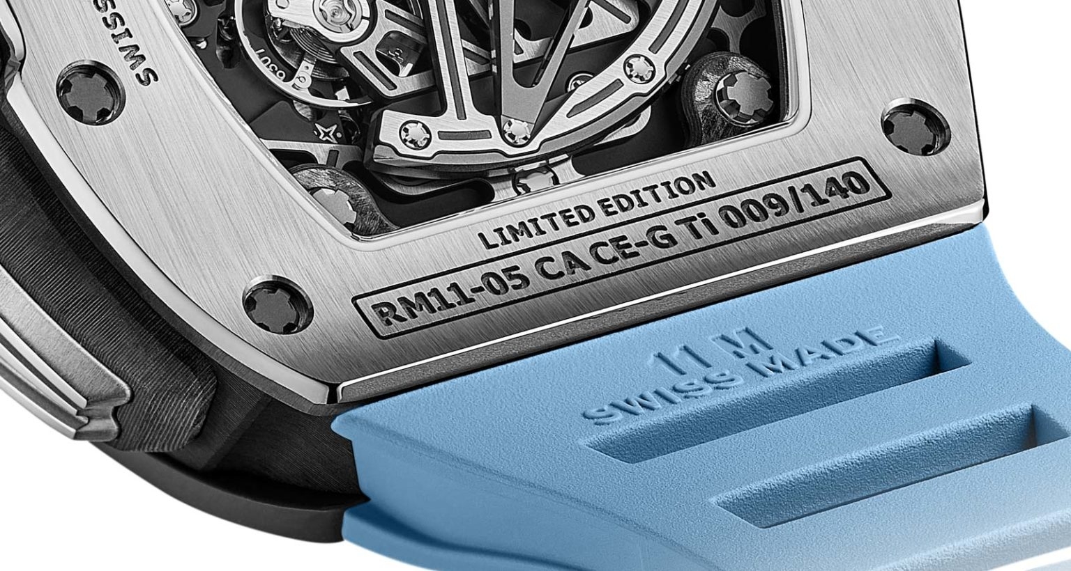 Đồng hồ Richard Mille RM 11-05 Automatic Flyback Chronograph GMT xuất hiện trong vật liệu mới