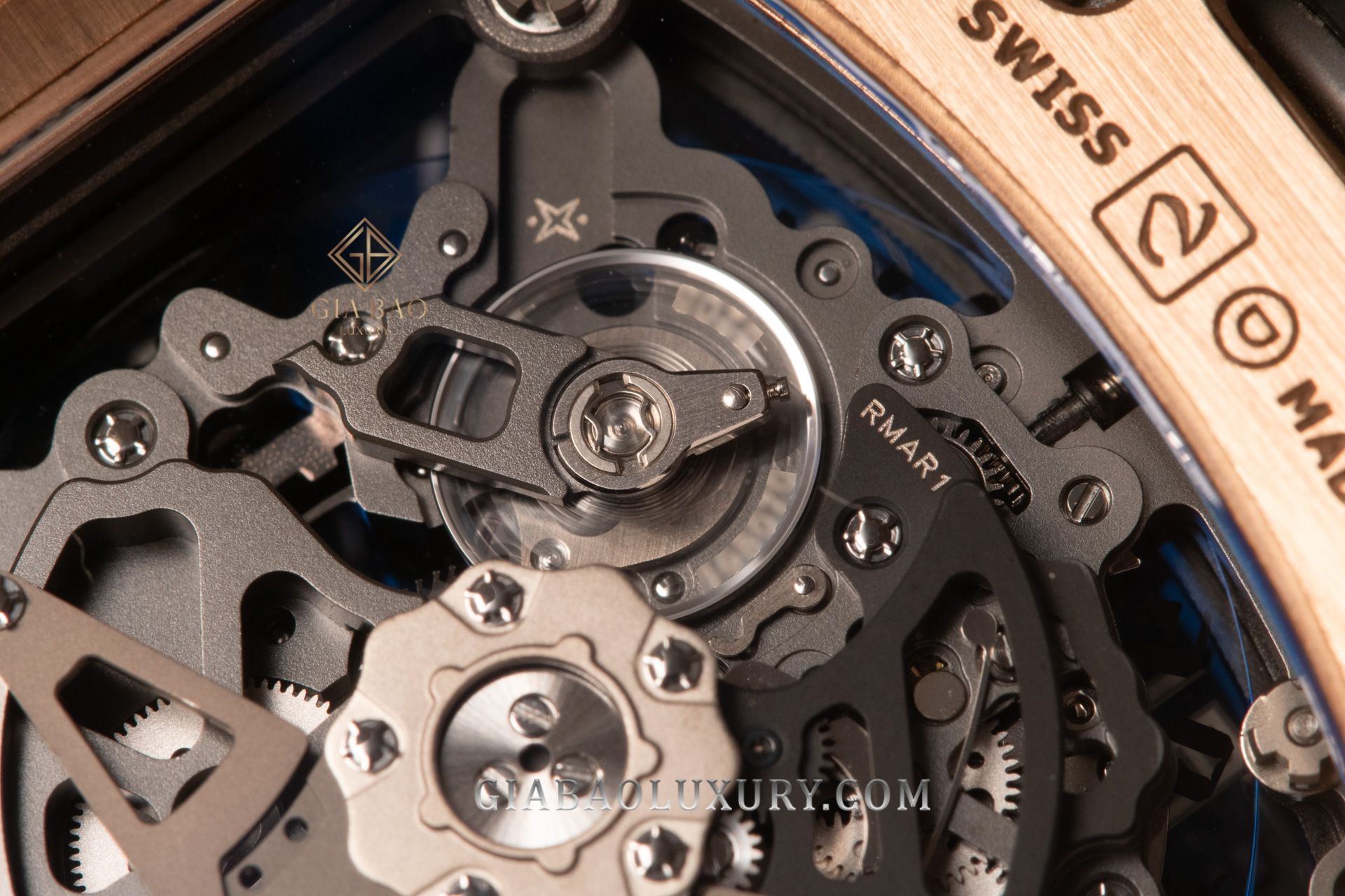 So sánh đồng hồ Richard Mille RM023 và RM030