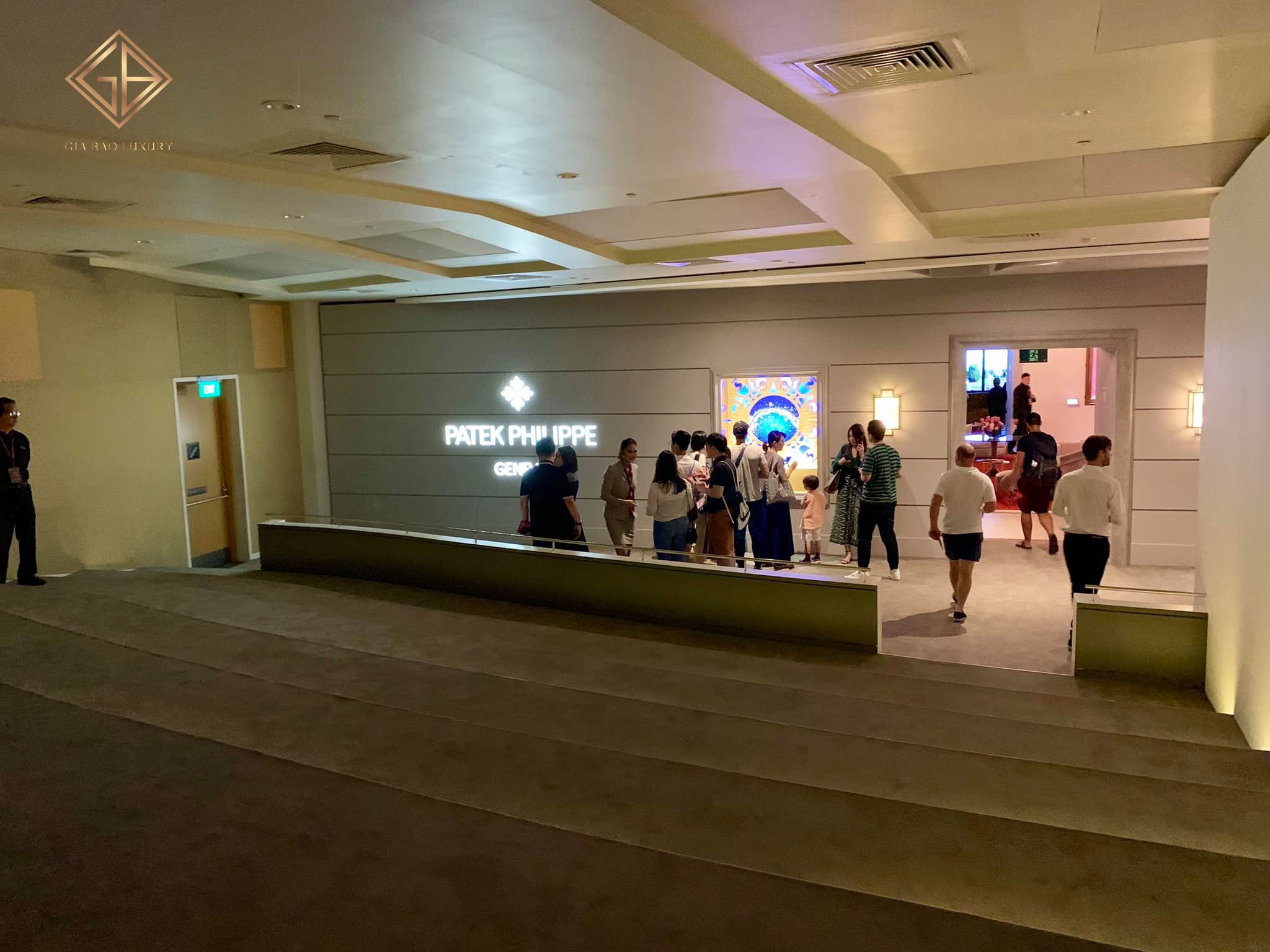 Sự Kiện Watch Art Grand Exhibition Diễn Ra Tại Singapo