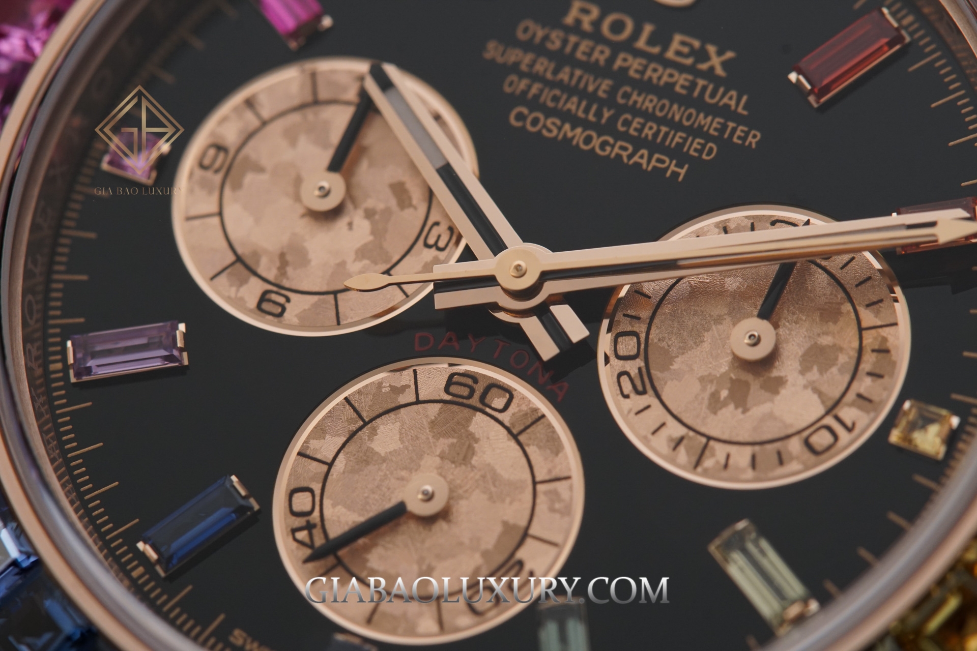 Rolex Cosmograph Daytona 116520 và 116595RBOW
