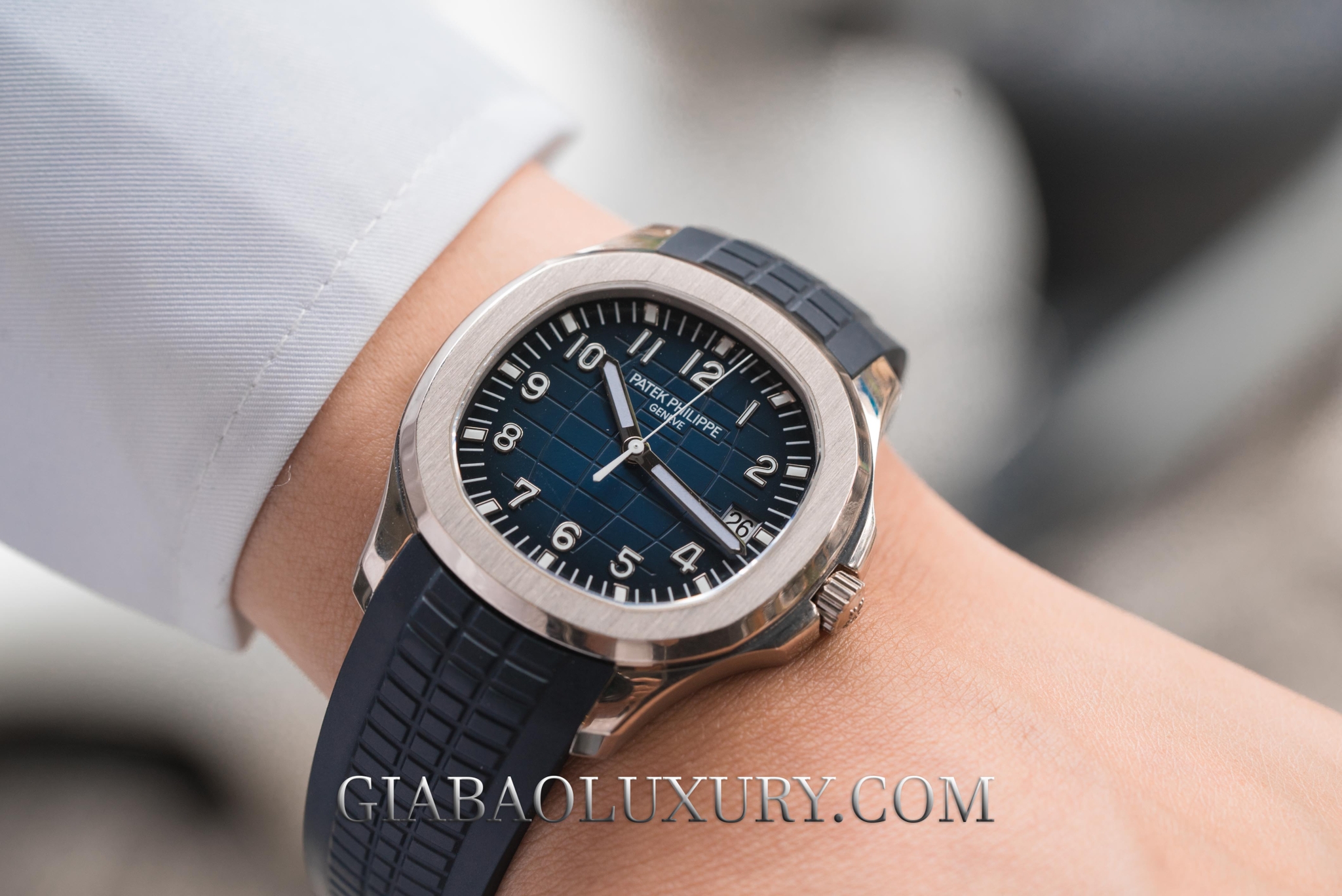 Review đồng hồ Patek Philippe Aquanaut 5168G