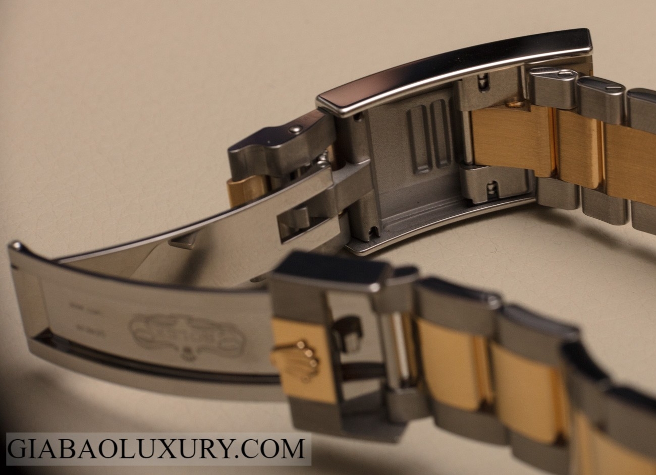 Giới thiệu đồng hồ Rolex Sea-Dweller 126603 phiên bản Rolesor vàng 43mm