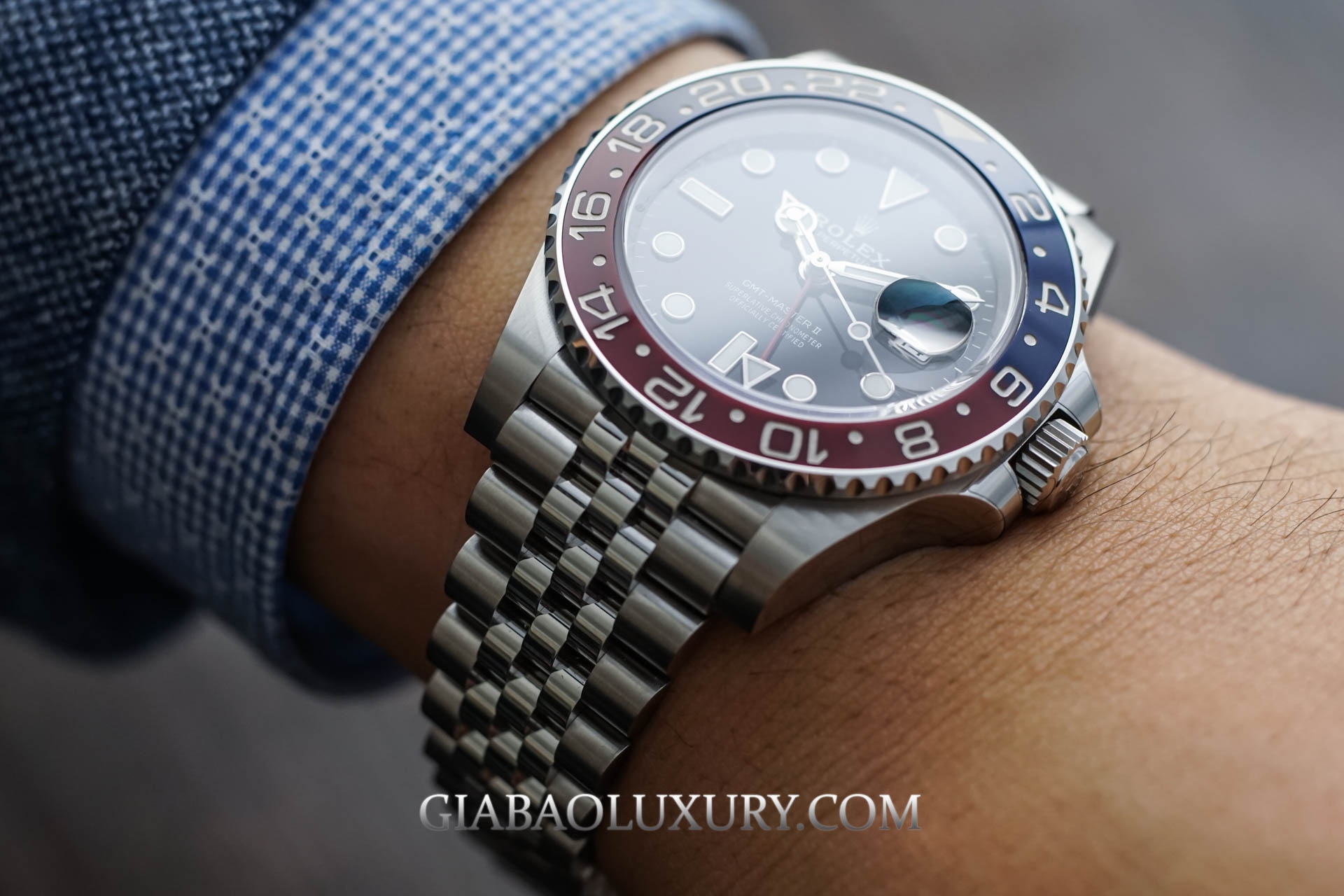 Review đồng hồ Rolex GMT-Master II “Pepsi” 126710BLRO