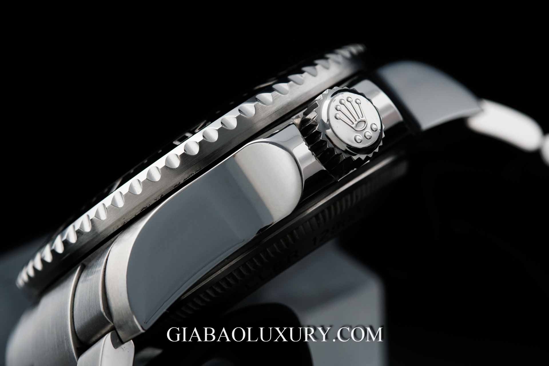 Bí mật về những chấm nhỏ trên núm vặn chỉnh giờ trên đồng hồ Rolex