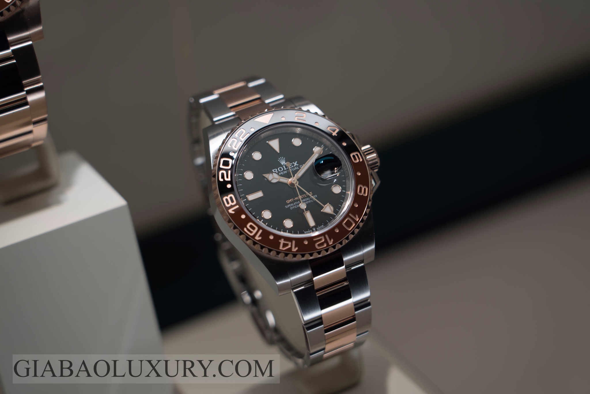 đồng hồ Rolex GMT-Master II 126711CHNR 126715CHNR