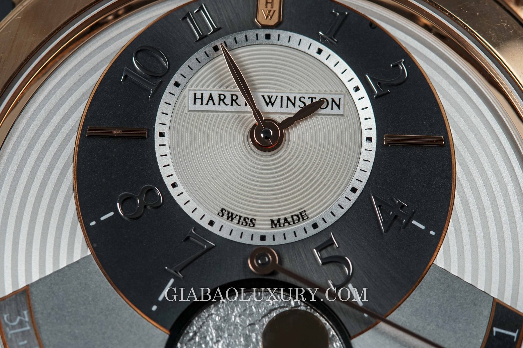 đồng hồ Harry Winston