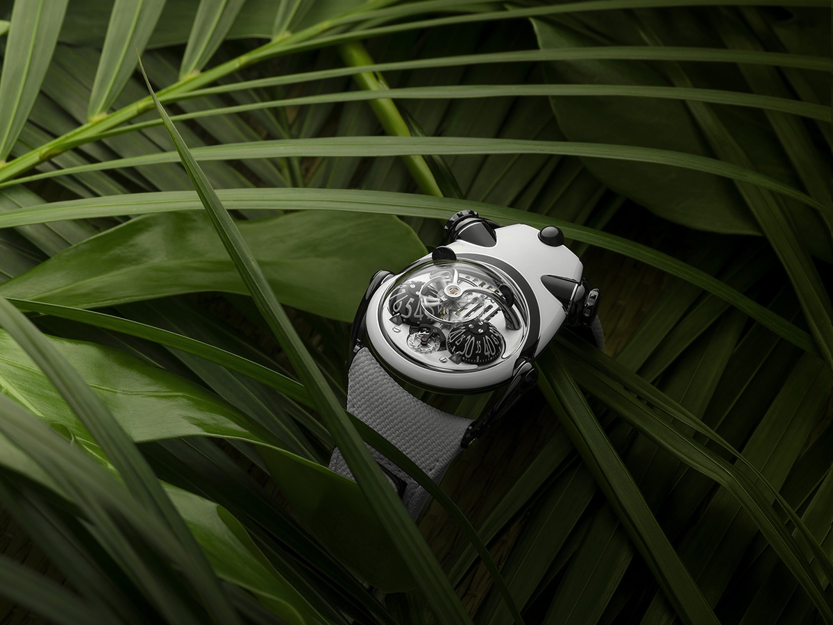 Đồng hồ MB&F HM10 Panda Only Watch 2021 độc nhất vô nhị